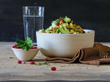 Bulgur-Gemüse-Salat mit Feta und Granatapfel